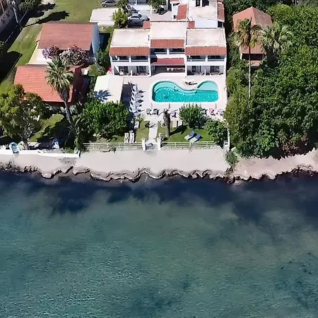 Sirocco Aparthotel 2*