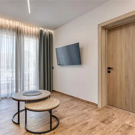 Sirocco 2* Kávos